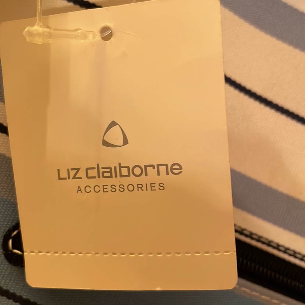 Brand new Liz Claiborne soft hobo purse 11” x 10” with wristlet. - Picture 2 of 9